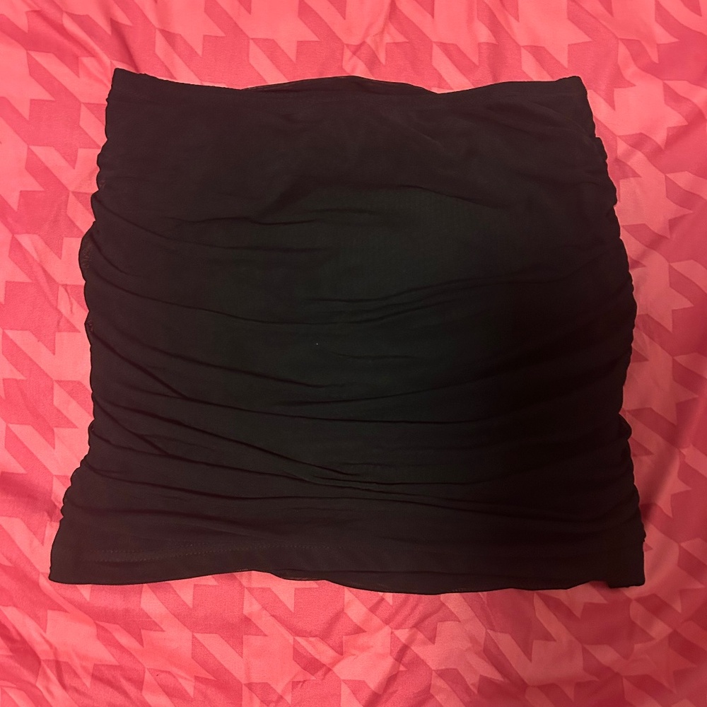 black skirt